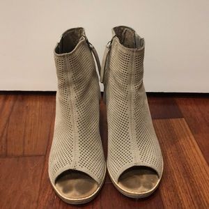 TOMS Open-Toe booties